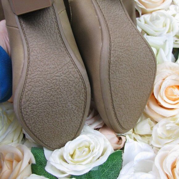 NIB XOXO Tan slouchy boots - Picture 8 of 10